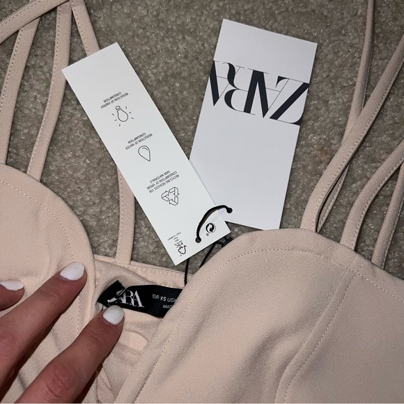 Zara Sweetheart Neckline Dress - Picture 10 of 11